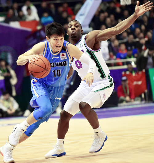 河北队大胜对手，领先半决赛