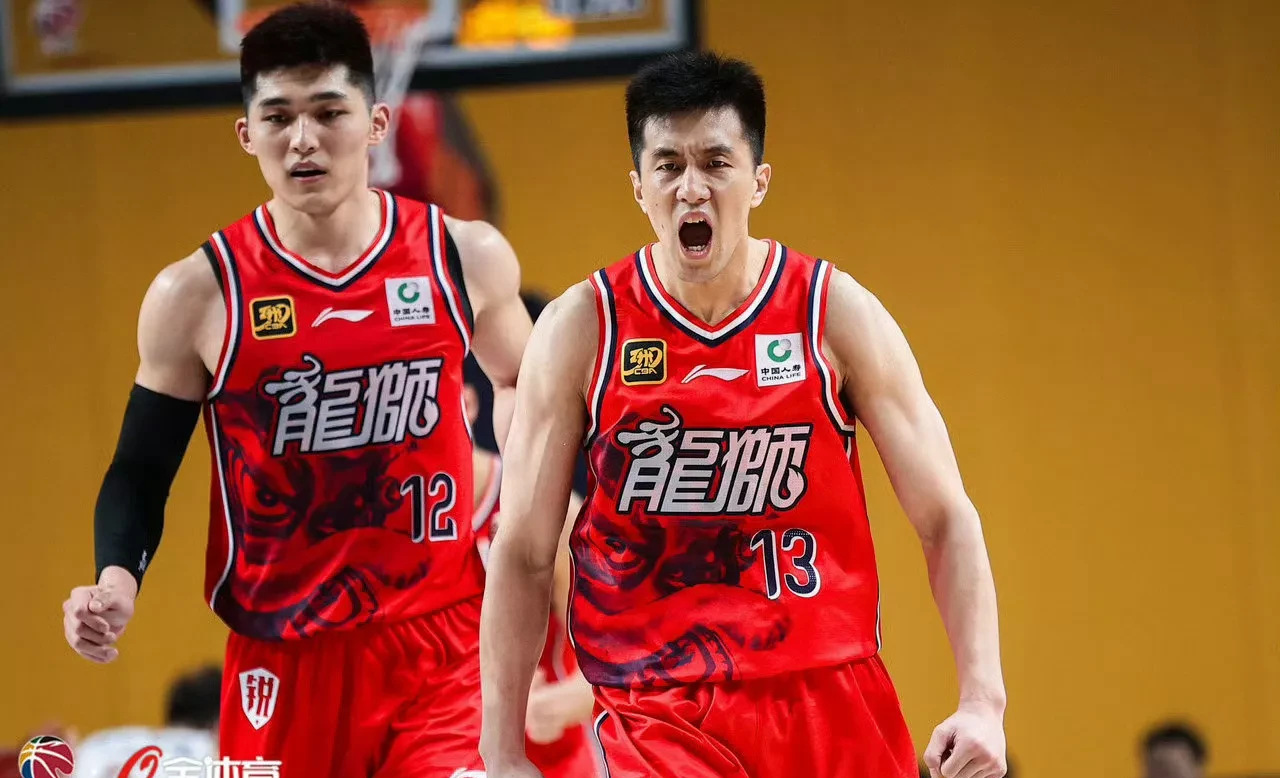 上海主场告捷，郭艾伦砍下全队最高分的简单介绍