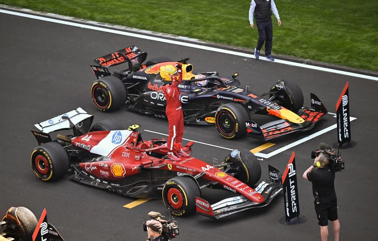 关于红牛车队碾压雷诺车队，皮亚斯特里状态火热的信息