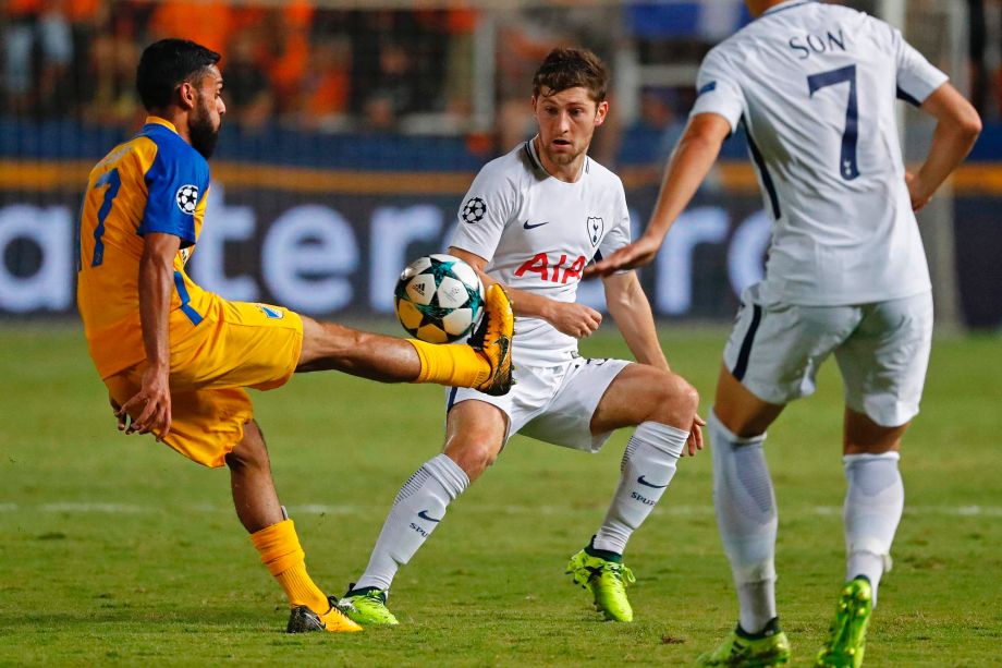 关于热刺客场逆转凯恩大演帽子戏法的信息