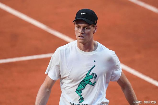 包含英国网球队爆冷法国网球队，克耶高斯一己之力扛起全队的词条