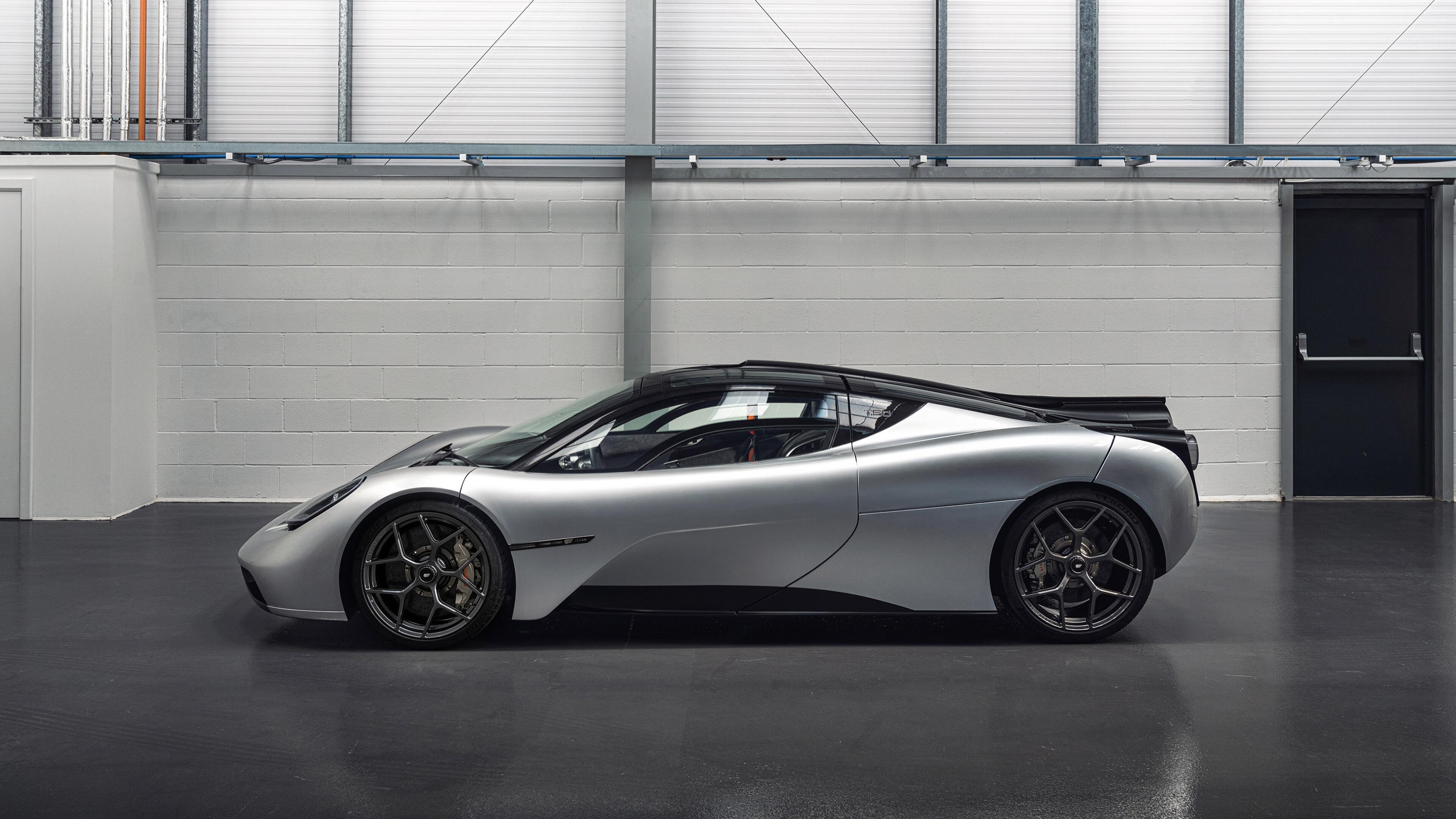 当范戴克在意甲焦点战接管比赛,我们想起了美国巅峰对决与希腊的胜出