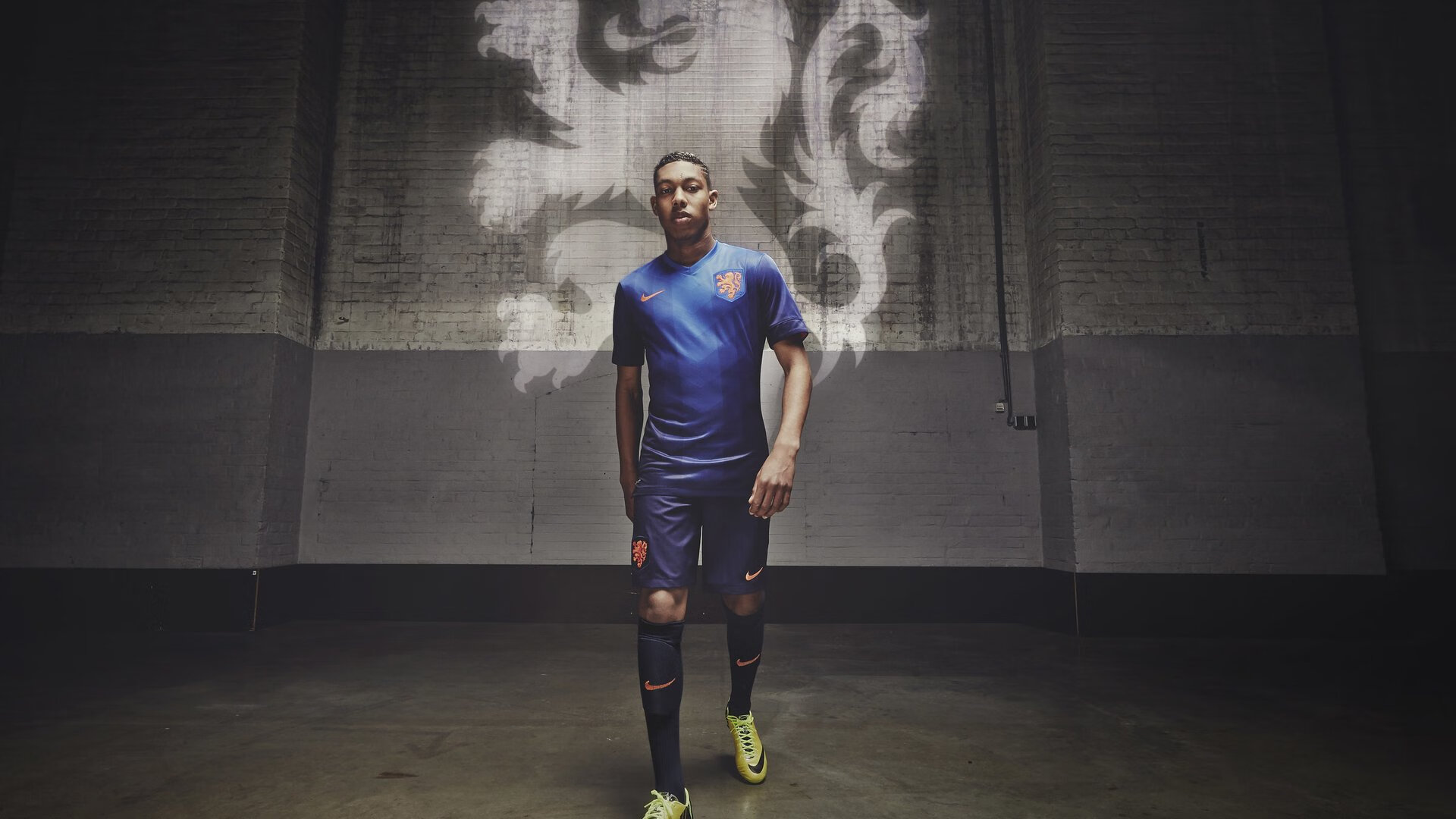 奥纳纳神勇封堵,委内瑞拉连续得分压制日本挺进八强