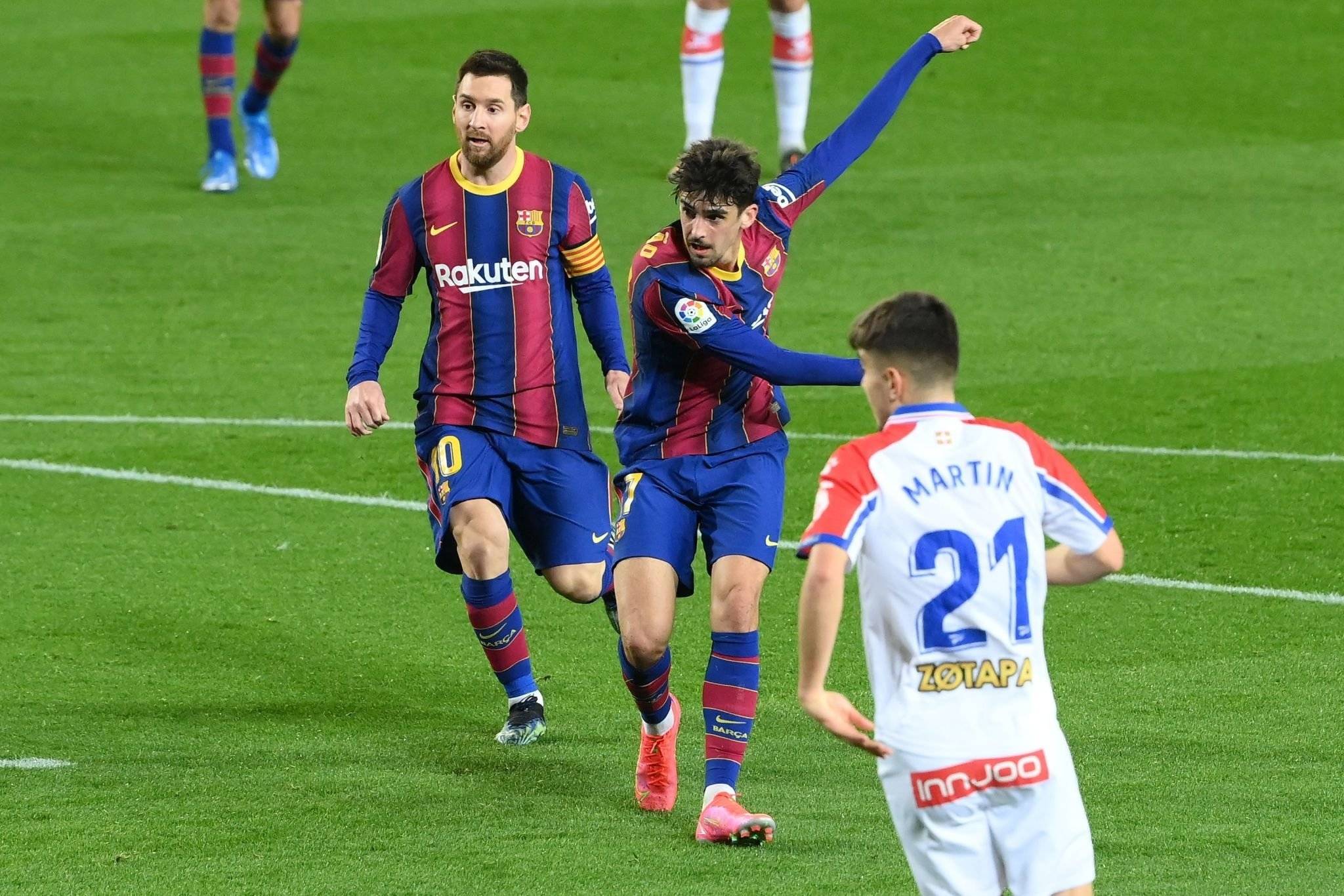 梅西再续传奇，巴萨在主场完胜对手